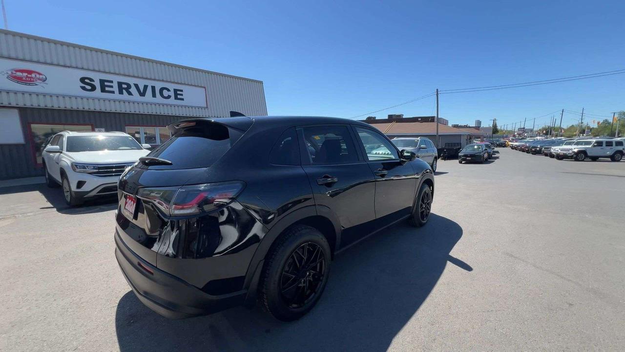 2024 Honda HR-V AWD | HTD SEATS | CARPLAY | REMOTE START | A/C Photo