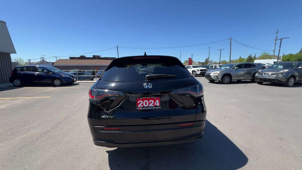 2024 Honda HR-V AWD | HTD SEATS | CARPLAY | REMOTE START | A/C Photo