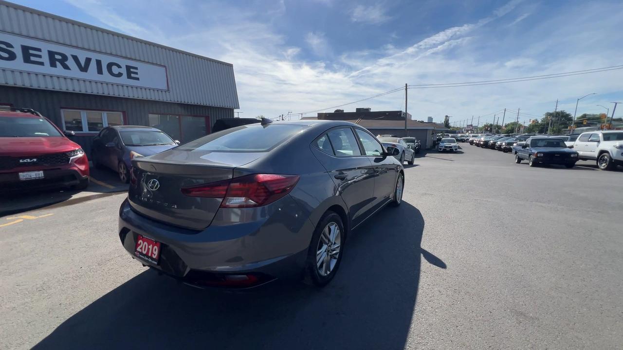2019 Hyundai Elantra PREFERRED | SUN & SAFETY | SUNROOF | HTD SEATS Photo