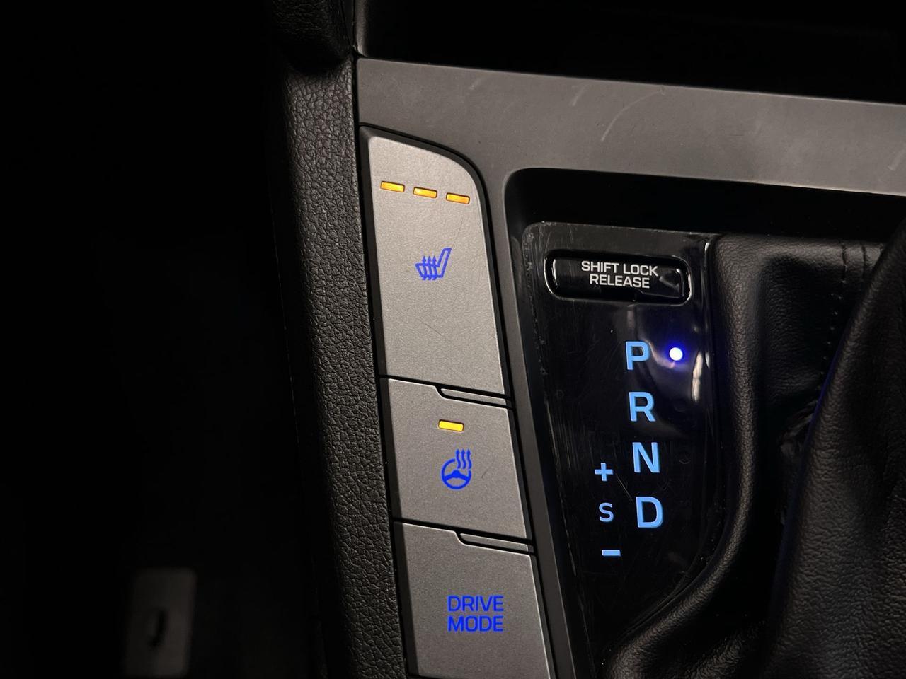2019 Hyundai Elantra PREFERRED | SUN & SAFETY | SUNROOF | HTD SEATS Photo