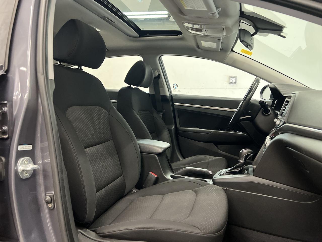 2019 Hyundai Elantra PREFERRED | SUN & SAFETY | SUNROOF | HTD SEATS Photo