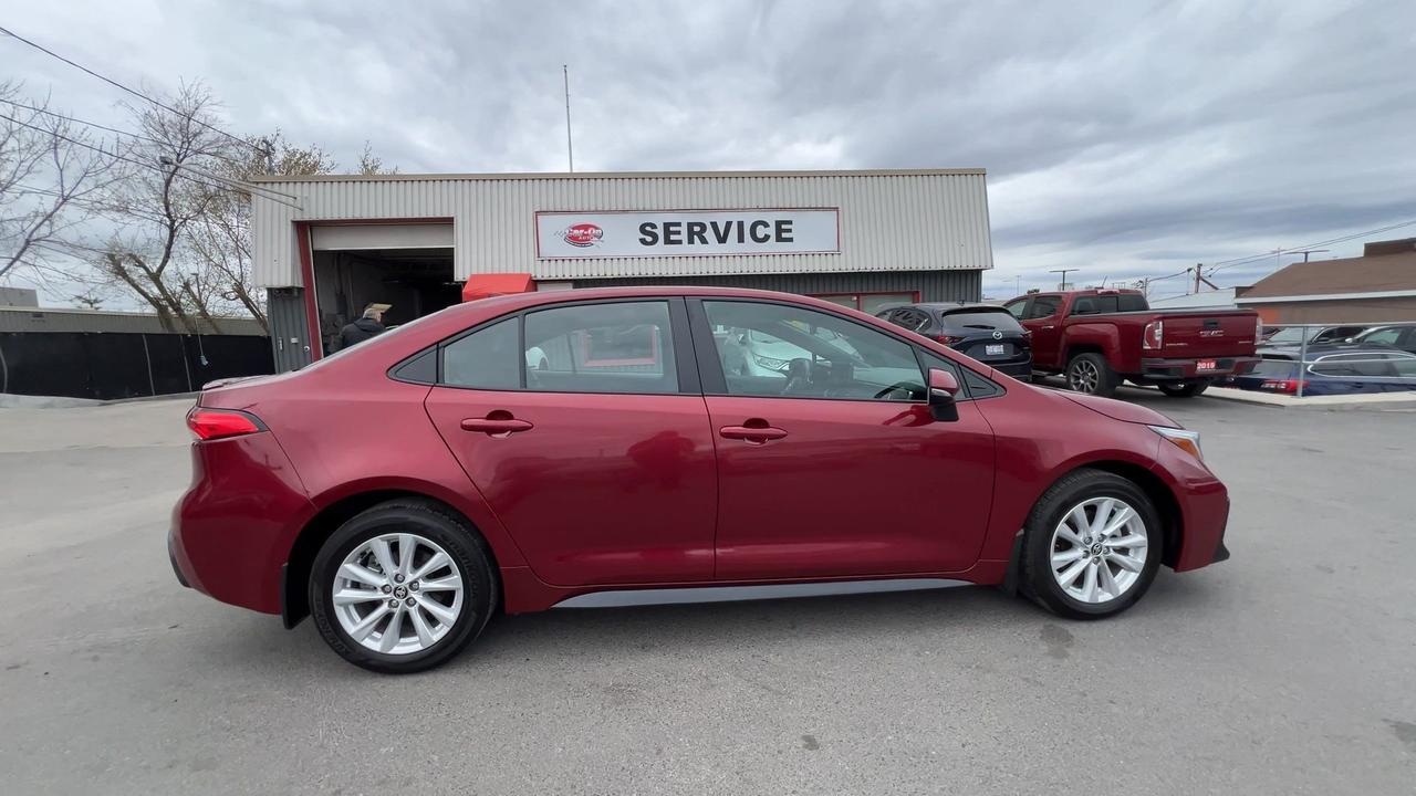 2024 Toyota Corolla SE | HTD SEATS | CARPLAY | ALLOYS | ADAPT. CRUISE Photo