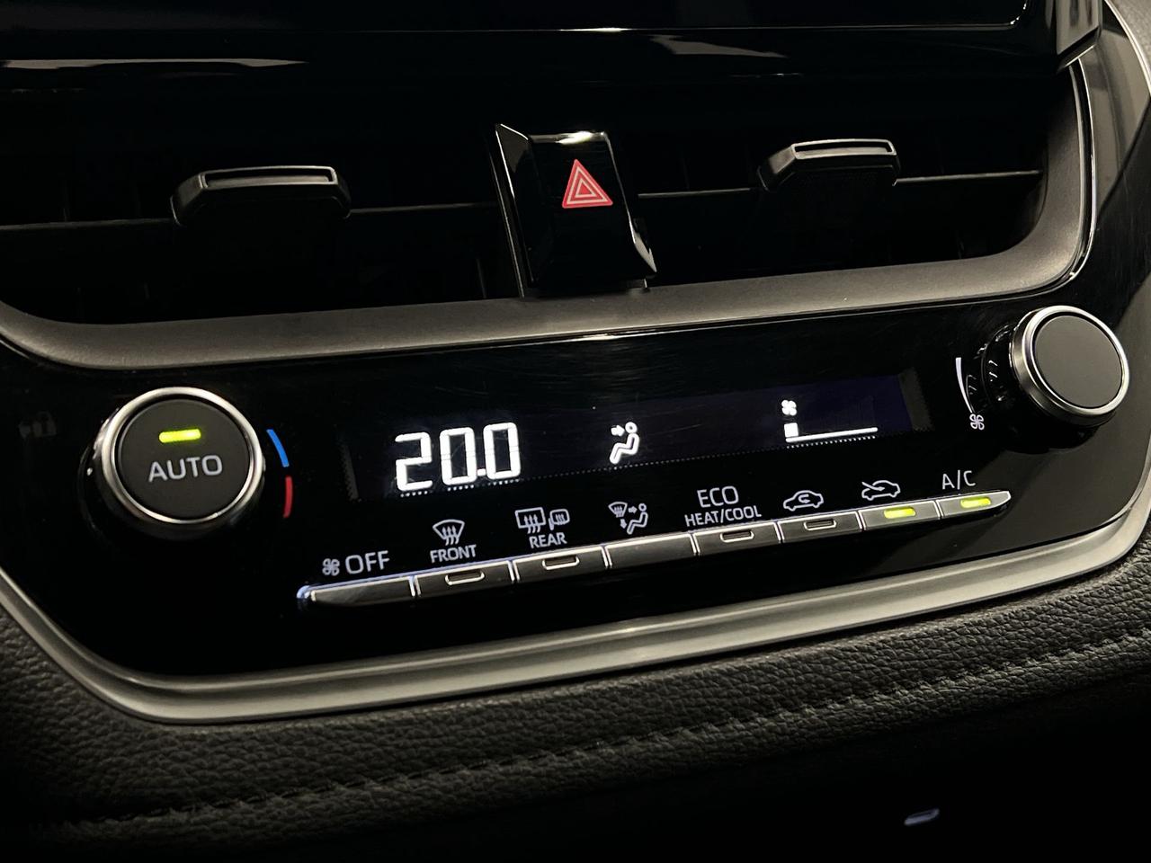 2024 Toyota Corolla SE | HTD SEATS | CARPLAY | ALLOYS | ADAPT. CRUISE Photo