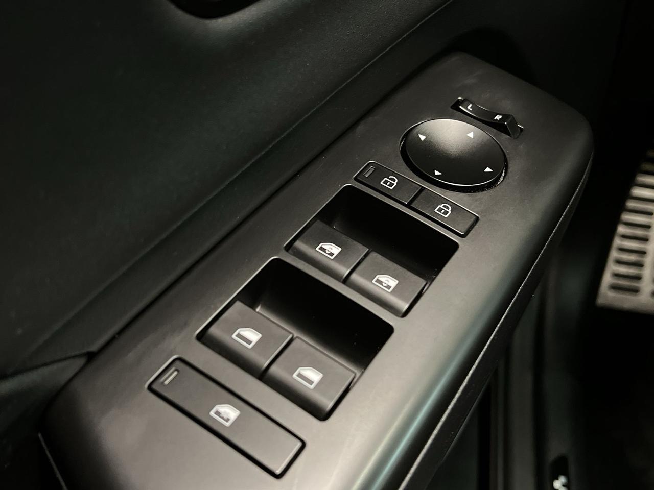 2024 Hyundai KONA N LINE AWD | HTD LEATHER | SUNROOF | REMOTE START Photo