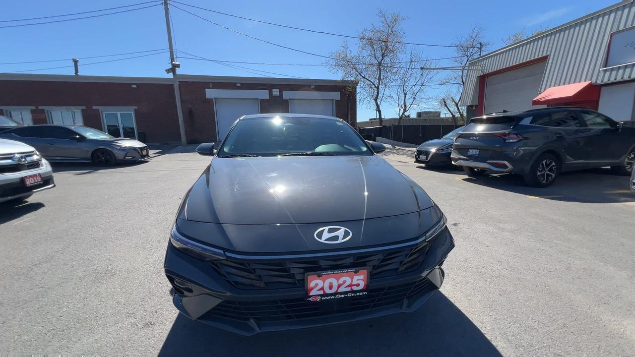 2025 Hyundai Elantra LUXURY | HTD LEATHER | SUNROOF | CARPLAY | ALLOYS Photo