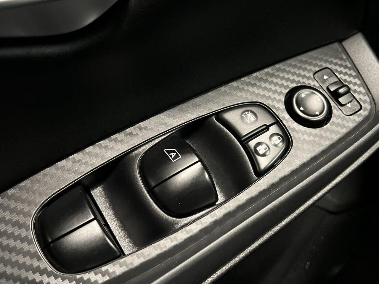 2024 Nissan Sentra SV | LOW KMS!| HTD SEATS | CARPLAY | REMOTE START Photo