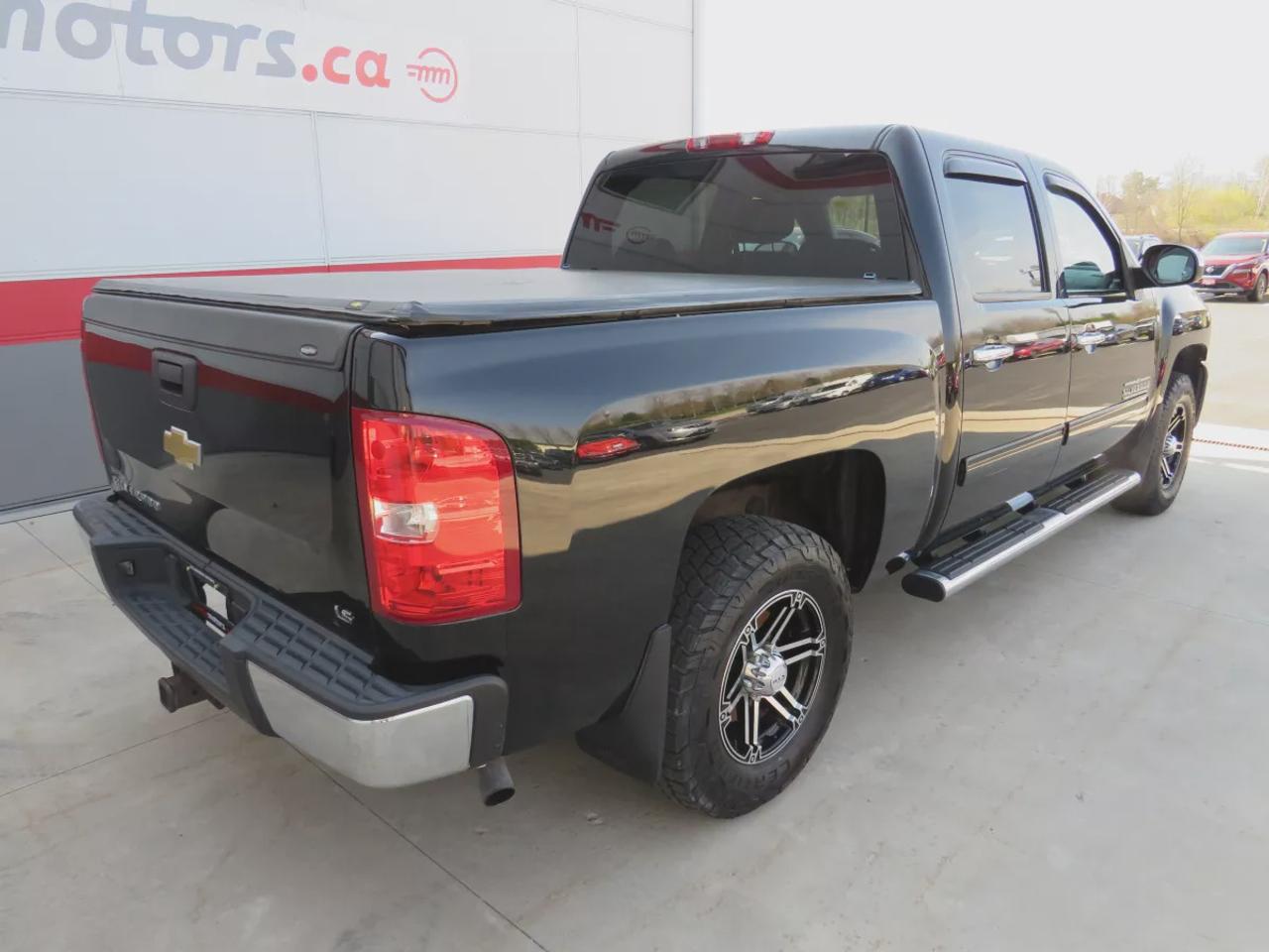 2013 Chevrolet Silverado 1500 LS Cheyenne Edition | Very Low KM!! | Clean Title No Accidents | Running Boards | Tonneau Cover | Hitch | Photo