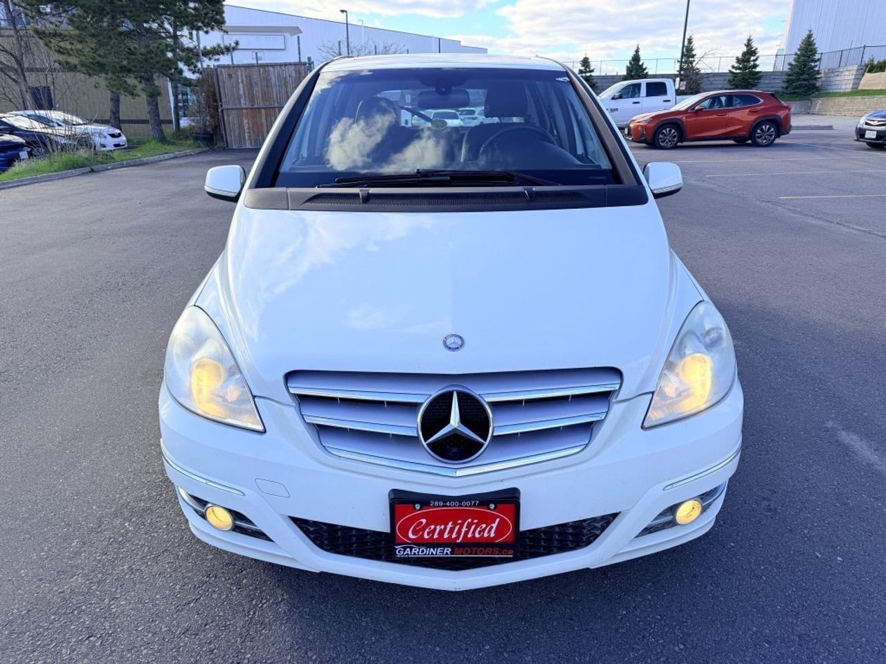 2011 Mercedes-Benz B-Class 4dr Hatchback B200 Photo