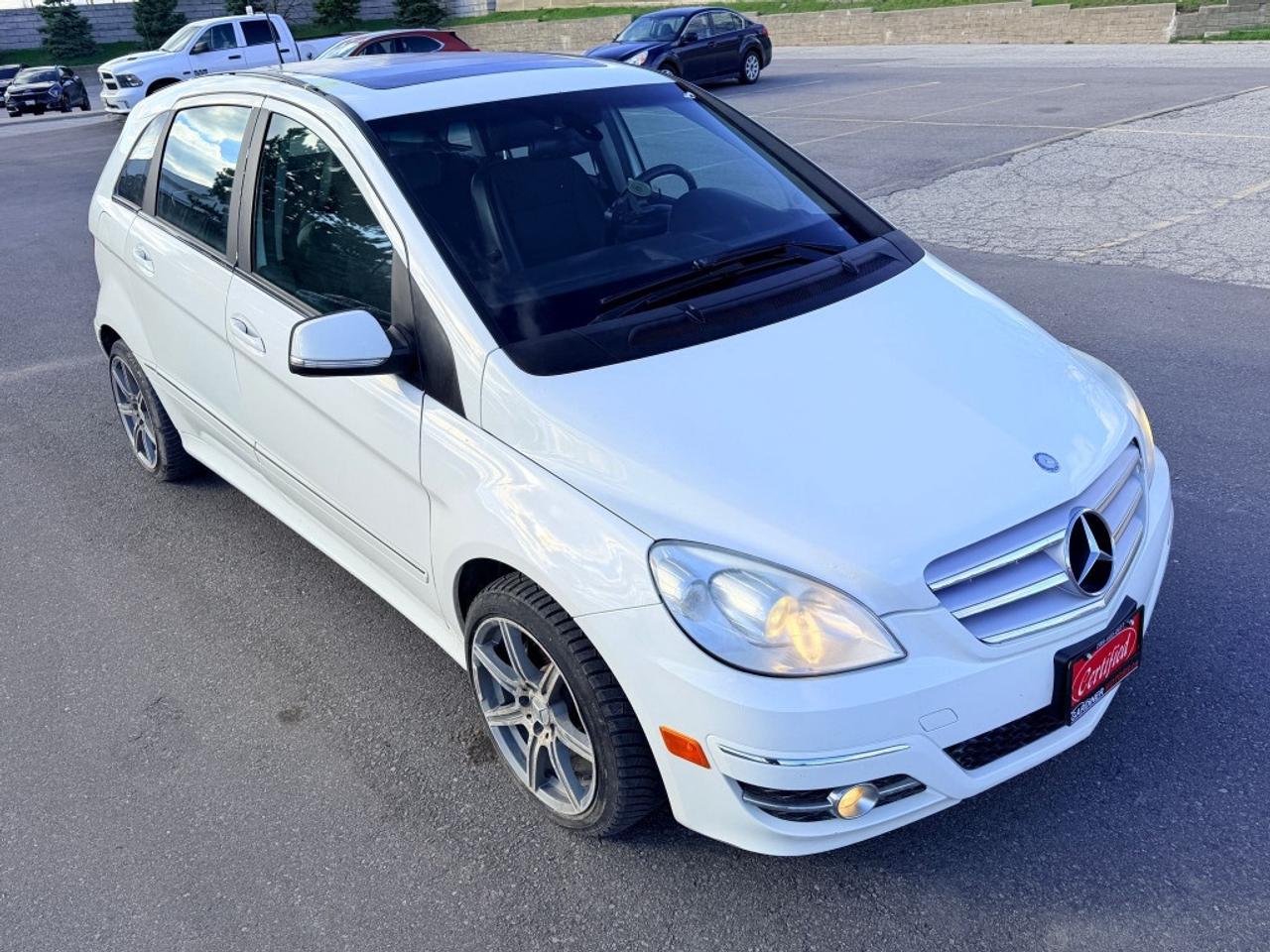 2011 Mercedes-Benz B-Class 4dr Hatchback B200 Photo