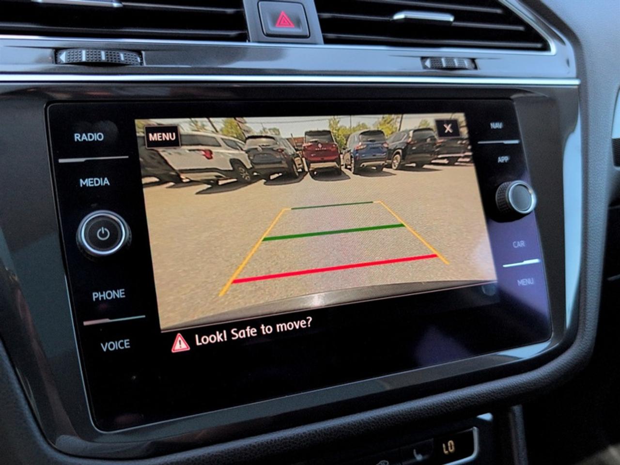 2020 Volkswagen Tiguan Highline  **PANO SUNROOF** Photo