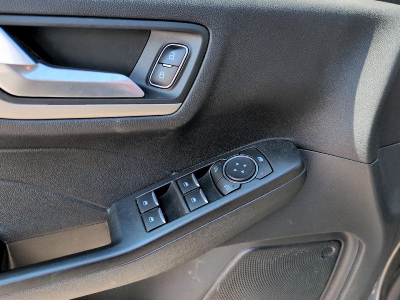 2021 Ford Escape SE  **CLEAN CARFAX** Photo
