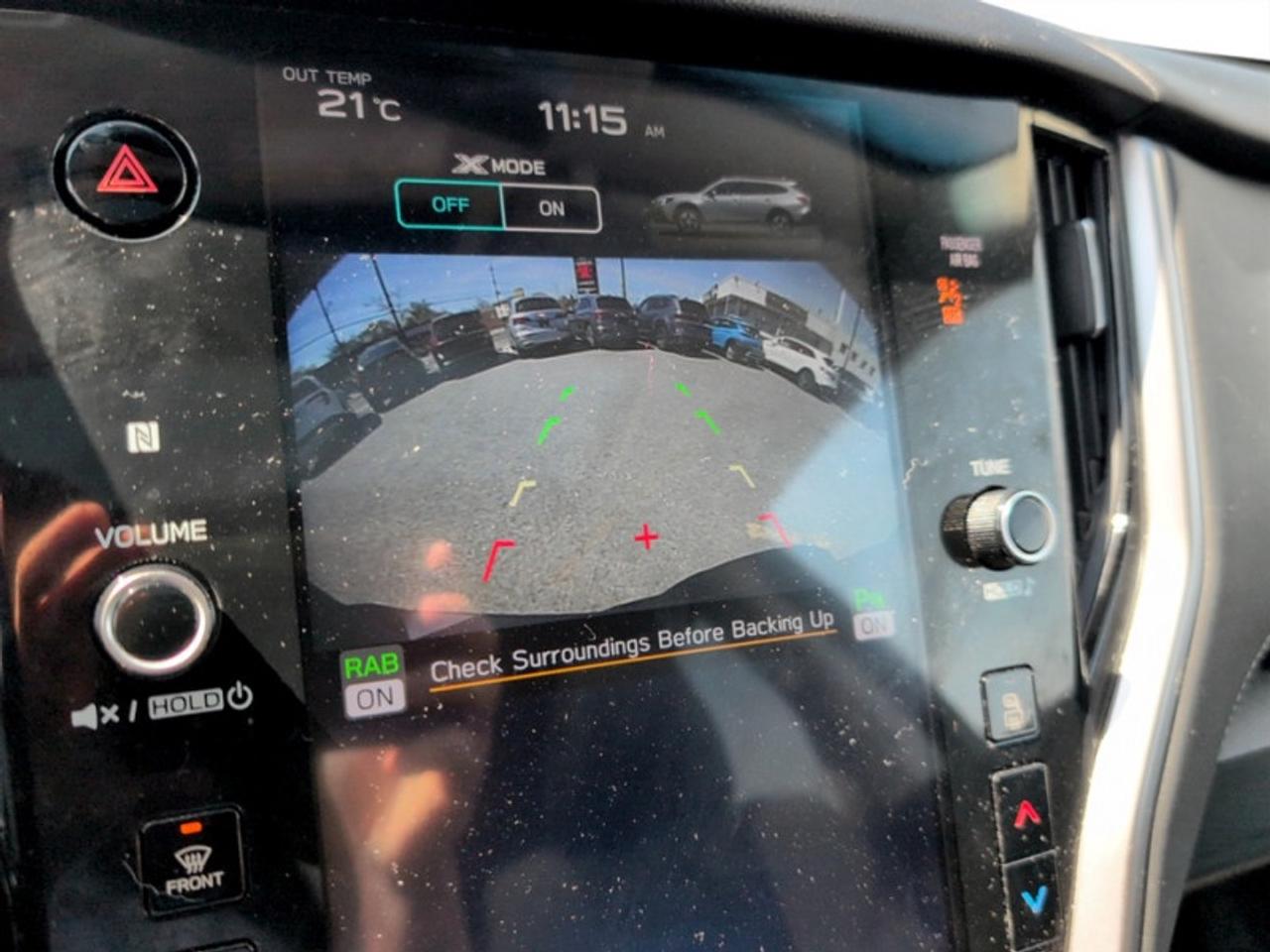 2022 Subaru Outback Touring  **SUNROOF - POWER GATE** Photo