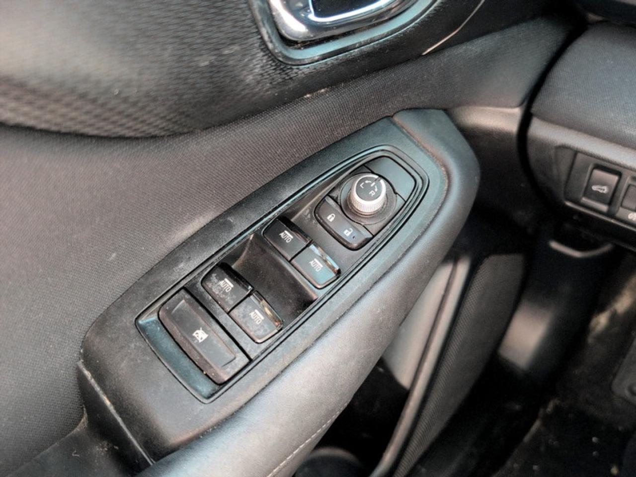 2022 Subaru Outback Touring  **SUNROOF - POWER GATE** Photo