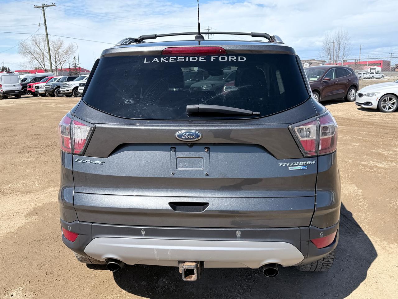 2017 Ford Escape Titanium Photo3