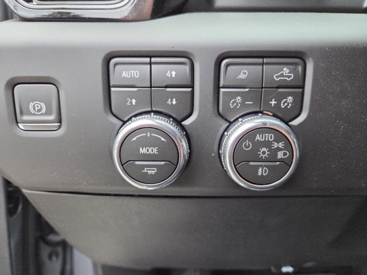 2026 GMC Sierra 1500 AT4 Photo