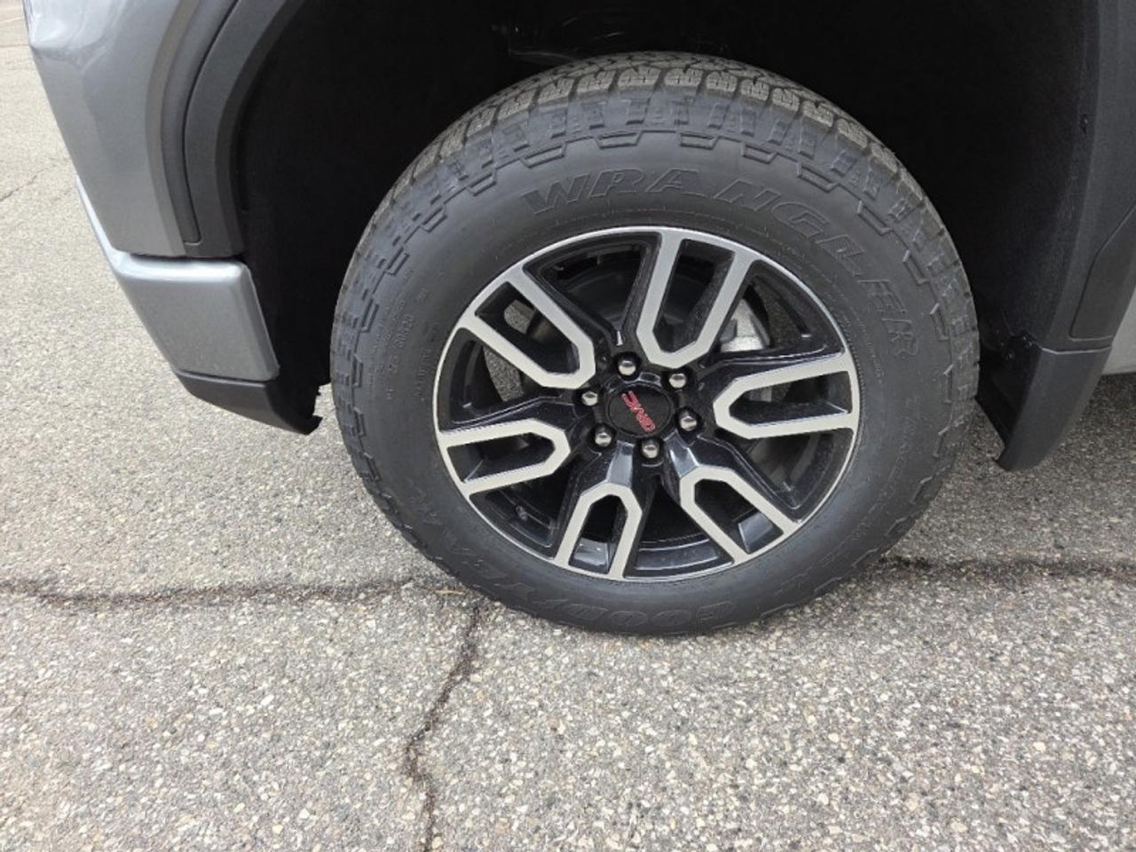 2026 GMC Sierra 1500 AT4 Photo