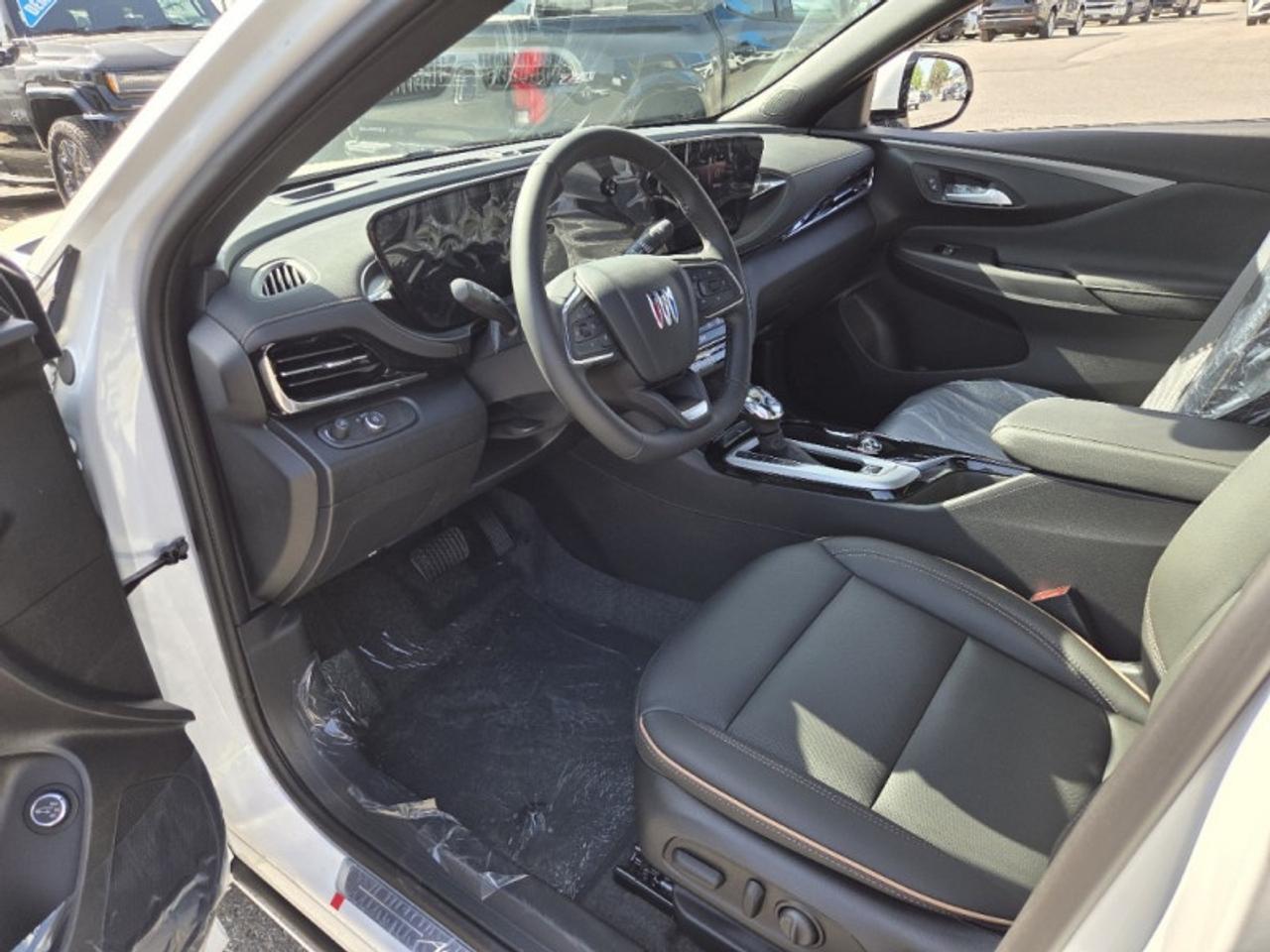 2026 Buick Envista Avenir  - Moonroof -  Leather Seats Photo