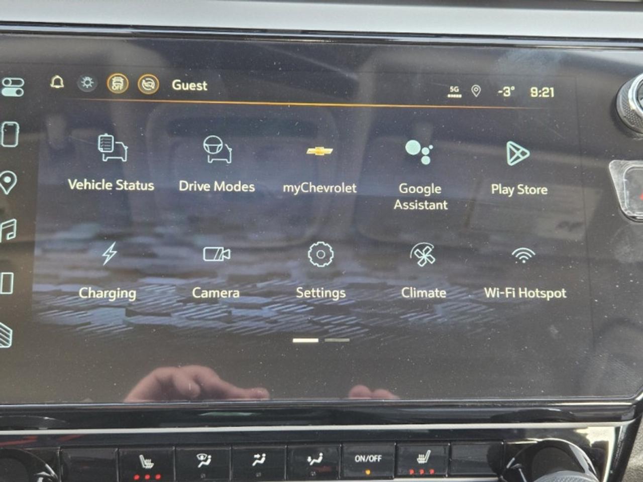 2027 Chevrolet Bolt LT  - Heated Seats Photo