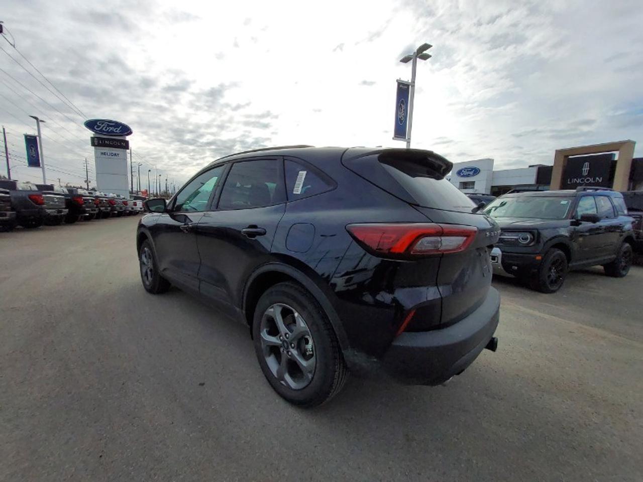 2026 Ford Escape ST-Line Select Photo