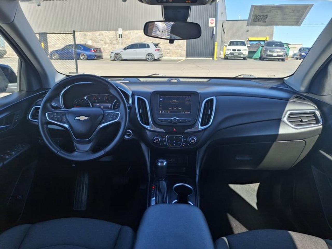 2021 Chevrolet Equinox LT AWD | Heated Seats | Remote Start | Power Liftgate | CarPlay | Rear Park Assist | Lane Departure Photo
