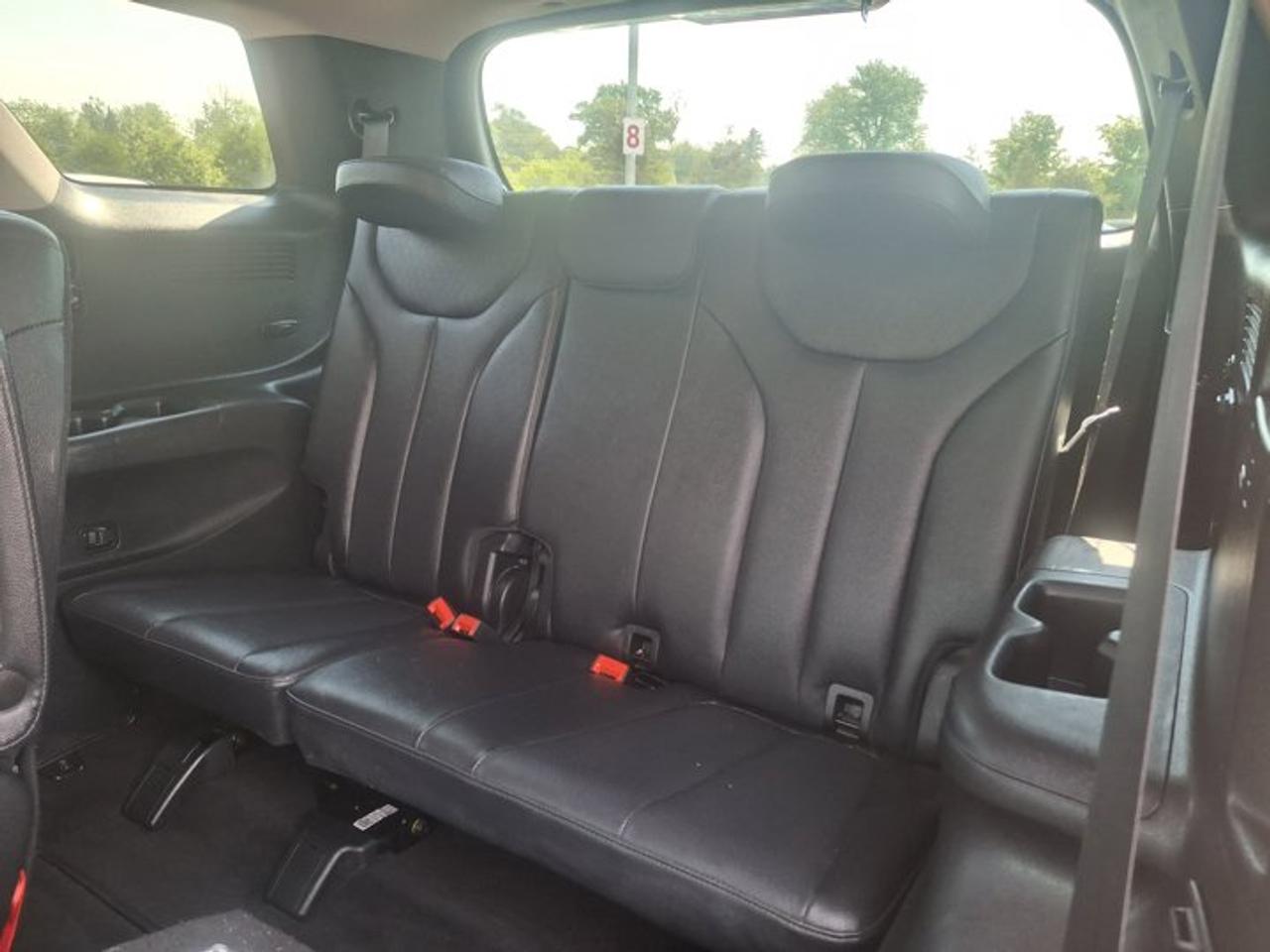 2020 Hyundai PALISADE Luxury | Leather | 7 Passenger | Heated + Cooled Seats | Sunroof | 360 Cam | BSM | and More ! Photo
