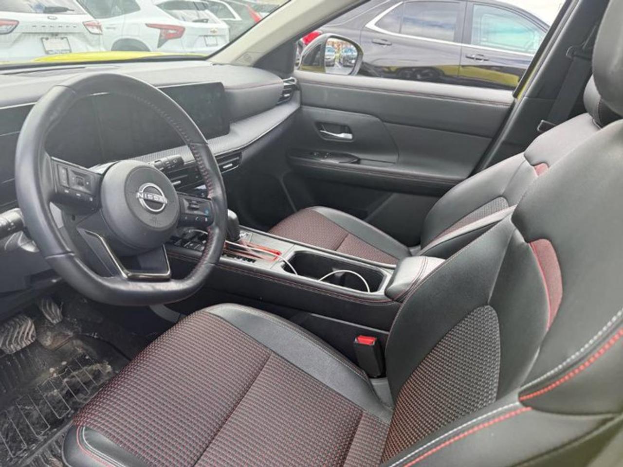 2025 Nissan Kicks SR Premium AWD | Leather | Pano Roof | Heated Seats + Steering | Bose Audio | Remote Start | Wireles Photo