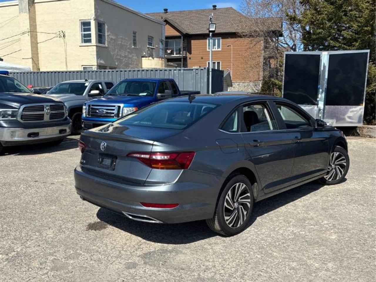 2019 Volkswagen Jetta Execline Manual | Leather | Pano Roof | Navi | Heated + Ventilated Seats | CarPlay | Keyless Entry | Photo