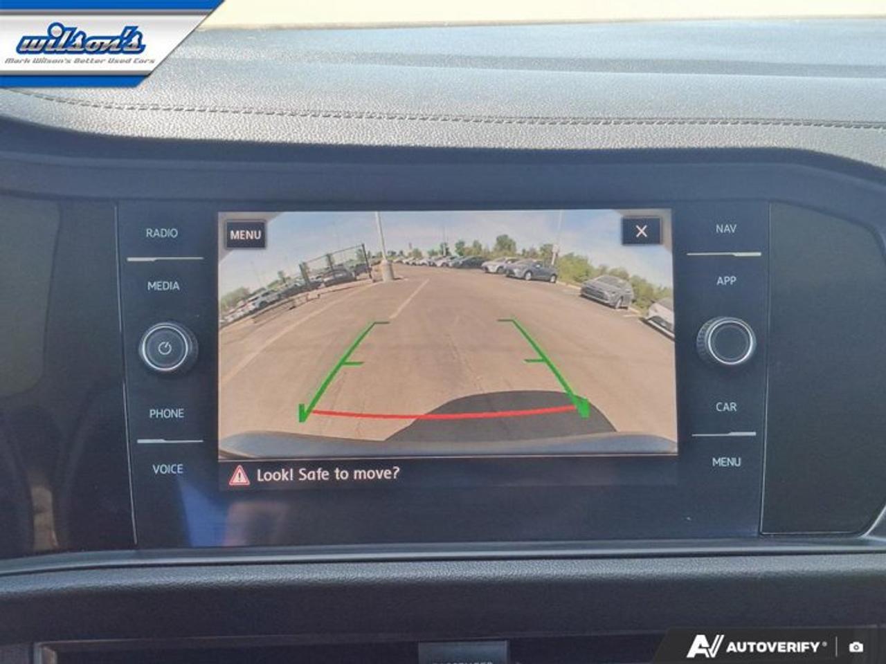 2019 Volkswagen Jetta Execline Manual | Leather | Pano Roof | Navi | Heated + Ventilated Seats | CarPlay | Keyless Entry | Photo