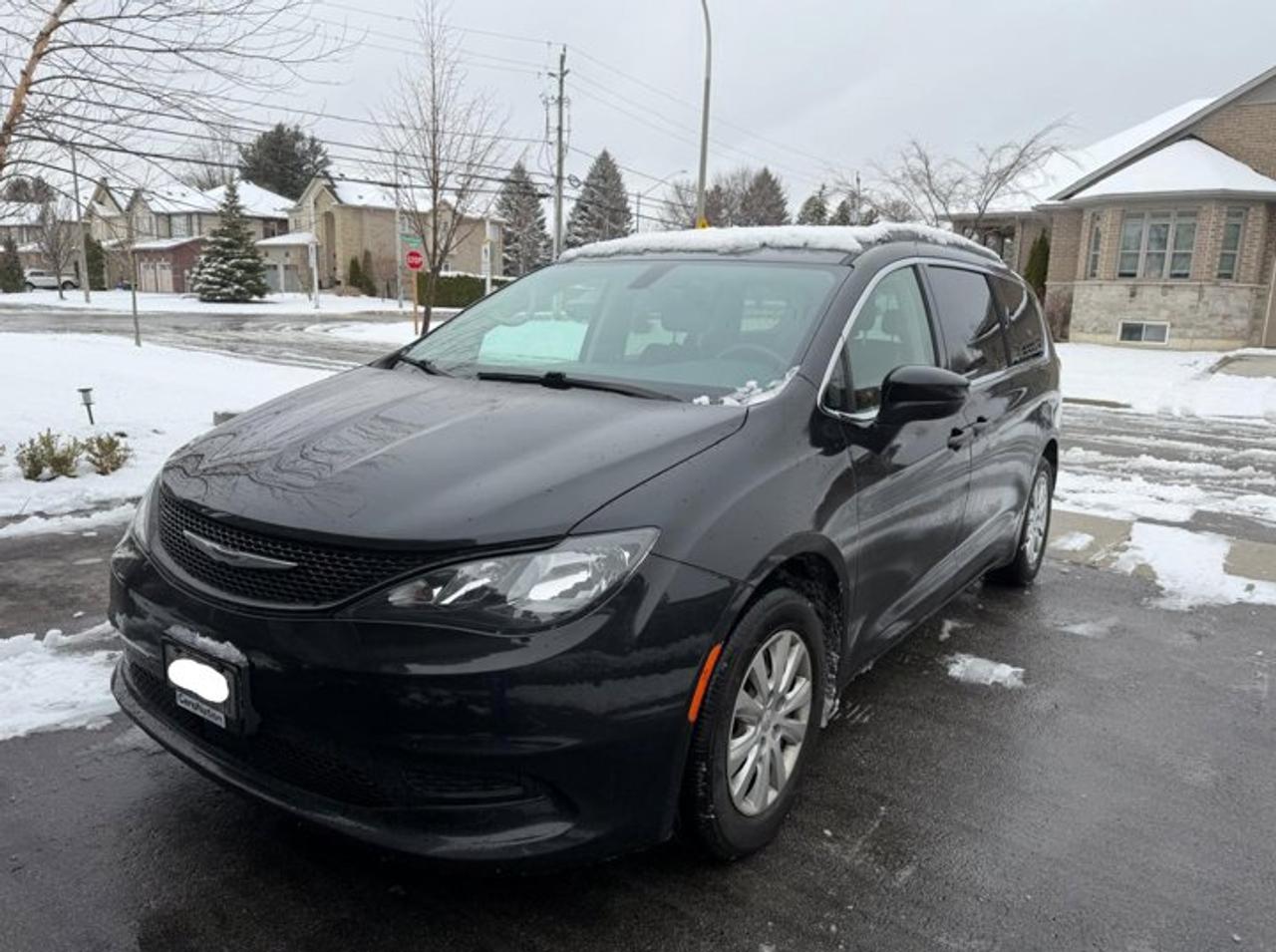 2021 Dodge Grand Caravan SE | CarPlay + Android | Tri-Zone Temp Control | Rear Camera | and More ! Photo0