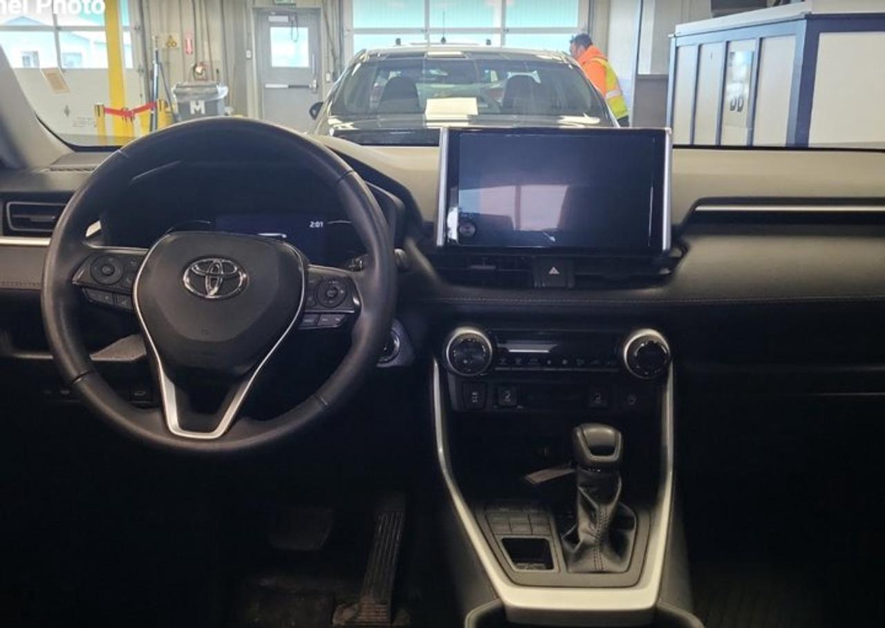 2023 Toyota RAV4 XLE AWD | Sunroof | Radar Cruise | Heated Wheel + Seats | CarPlay + Android | Rear Camera and More ! Photo