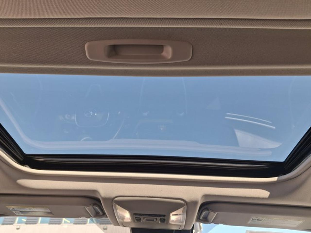 2023 Toyota RAV4 XLE AWD | Sunroof | Radar Cruise | Heated Wheel + Seats | CarPlay + Android | Rear Camera and More ! Photo
