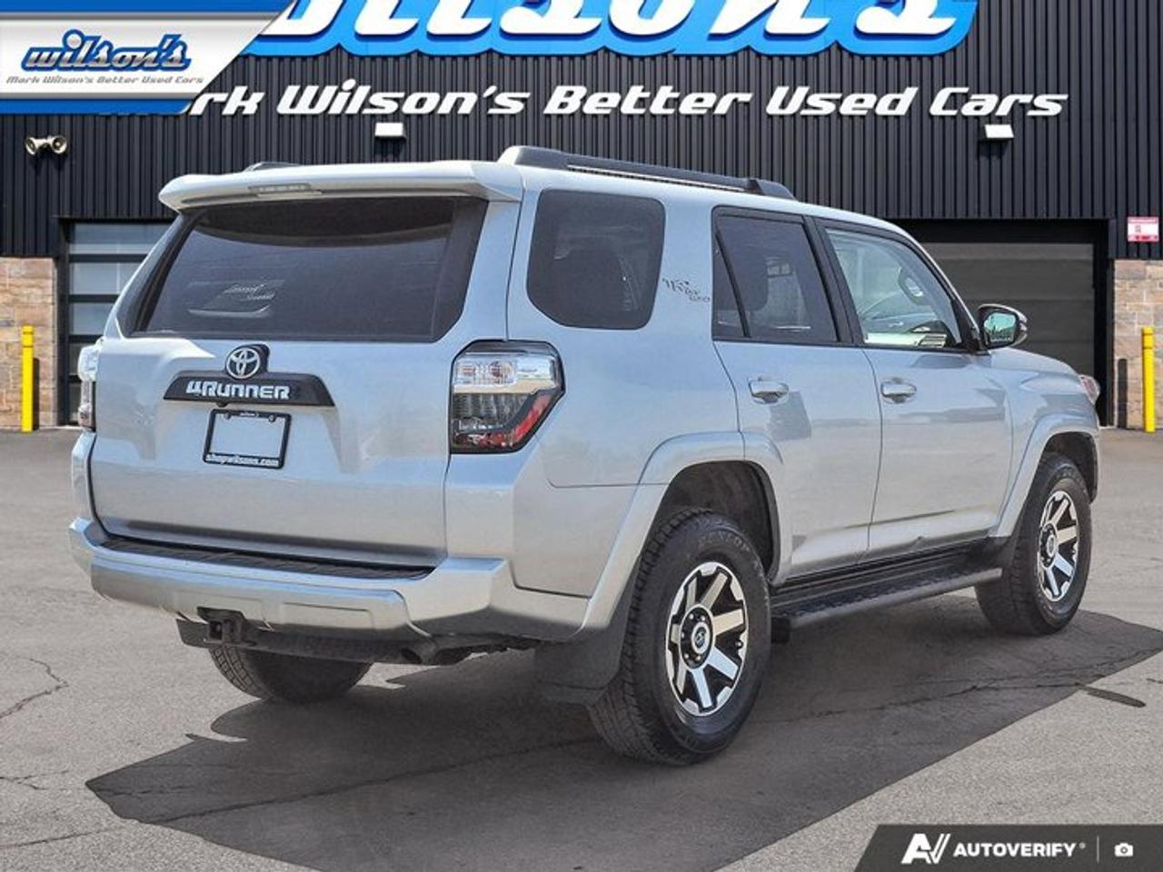 2023 Toyota 4Runner TRD Off-Road 4X4 | Leather | Sunroof | Nav | CarPlay + Android | Rear Camera | Power Seat and More ! Photo4