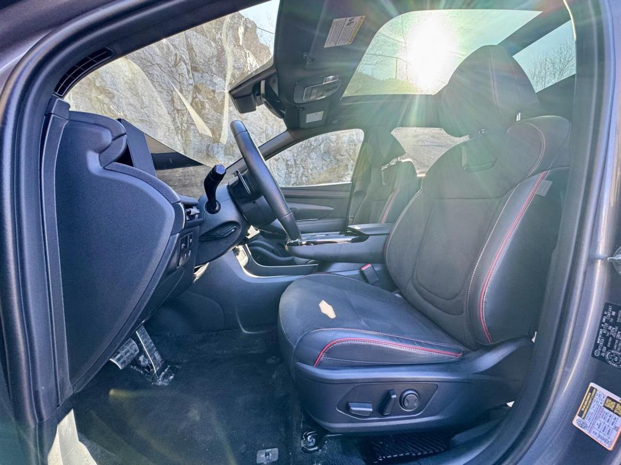 2025 Hyundai Tucson Hybrid N-LINE Photo