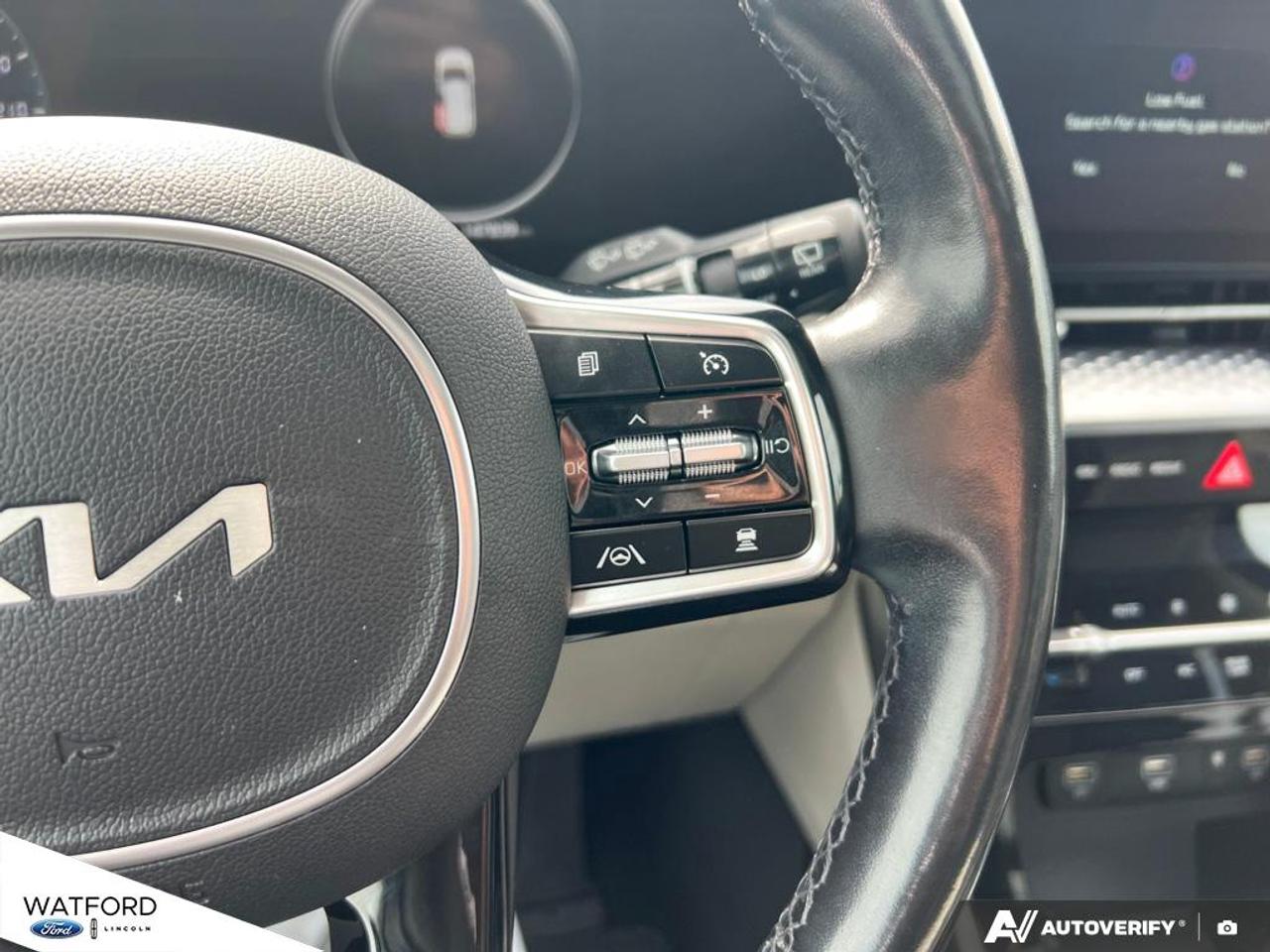 2022 Kia Carnival SX FWD Photo