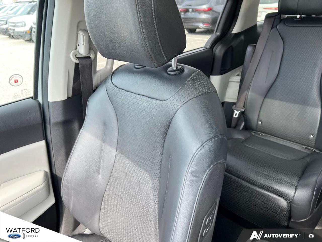 2022 Kia Carnival SX FWD Photo