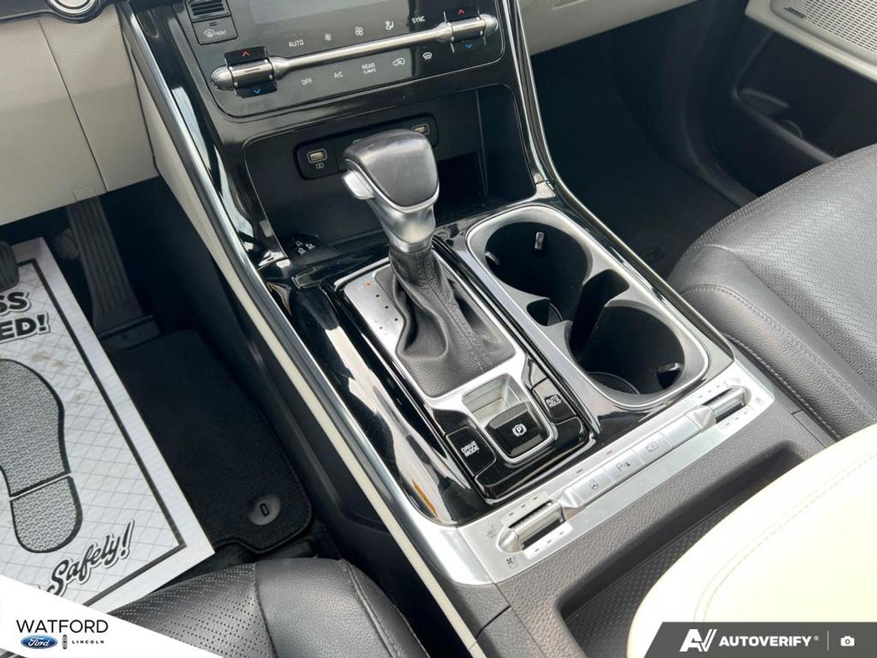 2022 Kia Carnival SX FWD Photo