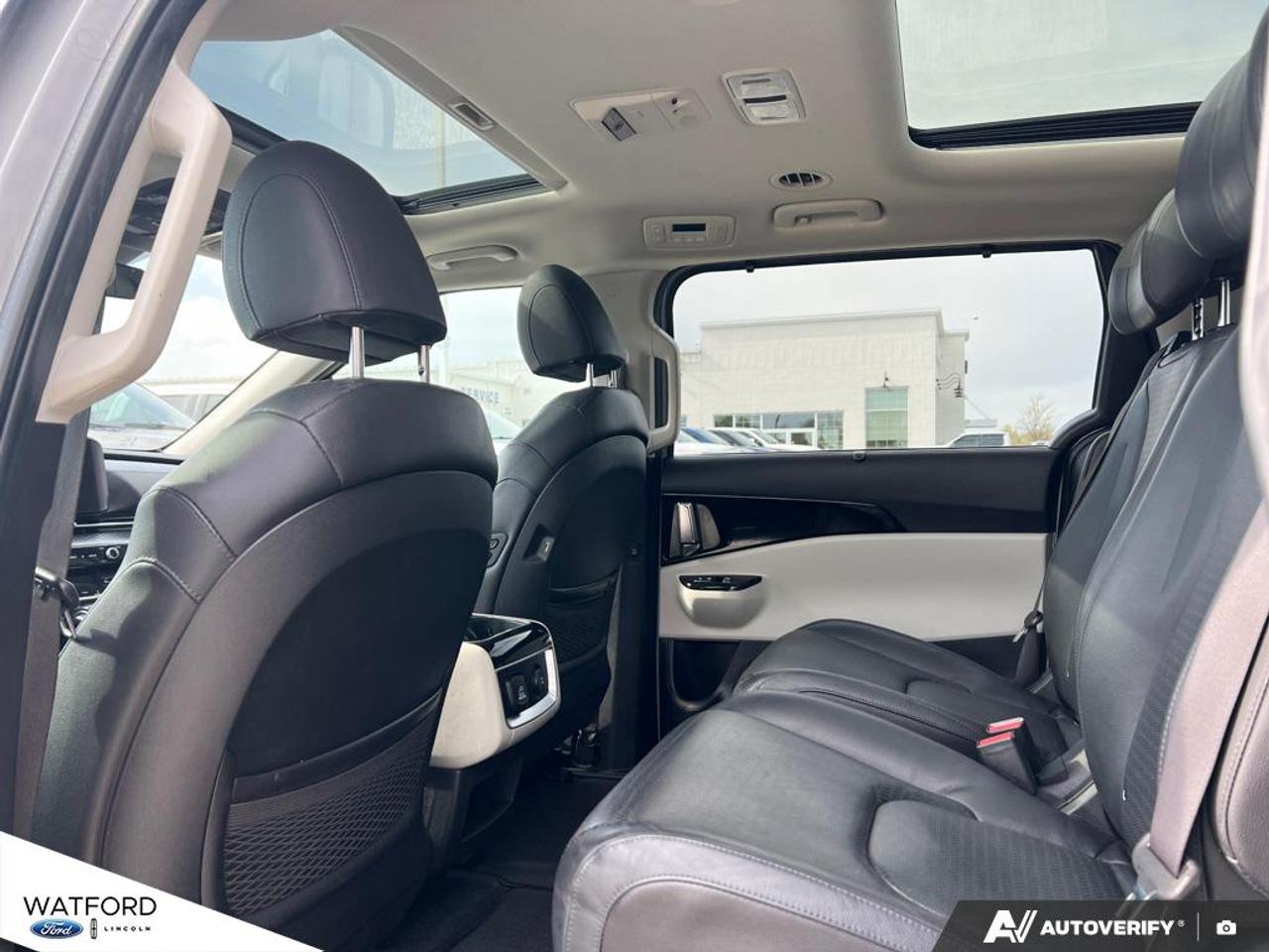 2022 Kia Carnival SX FWD Photo