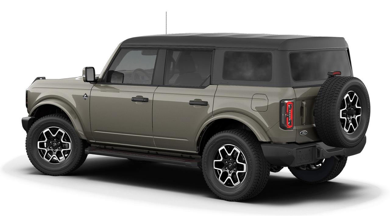 2026 Ford Bronco Outer Banks Photo