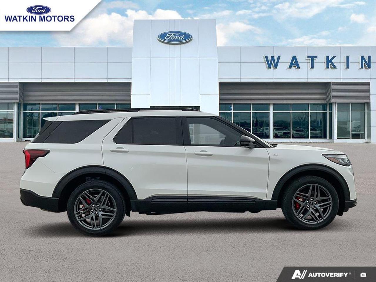 2025 Ford Explorer 4WD ST LINE Photo5