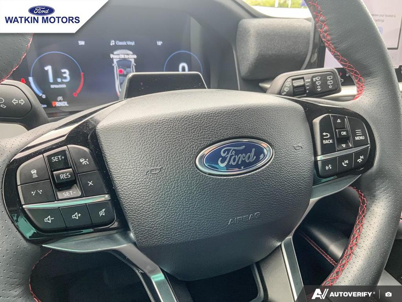 2025 Ford Explorer 4WD ST LINE Photo18