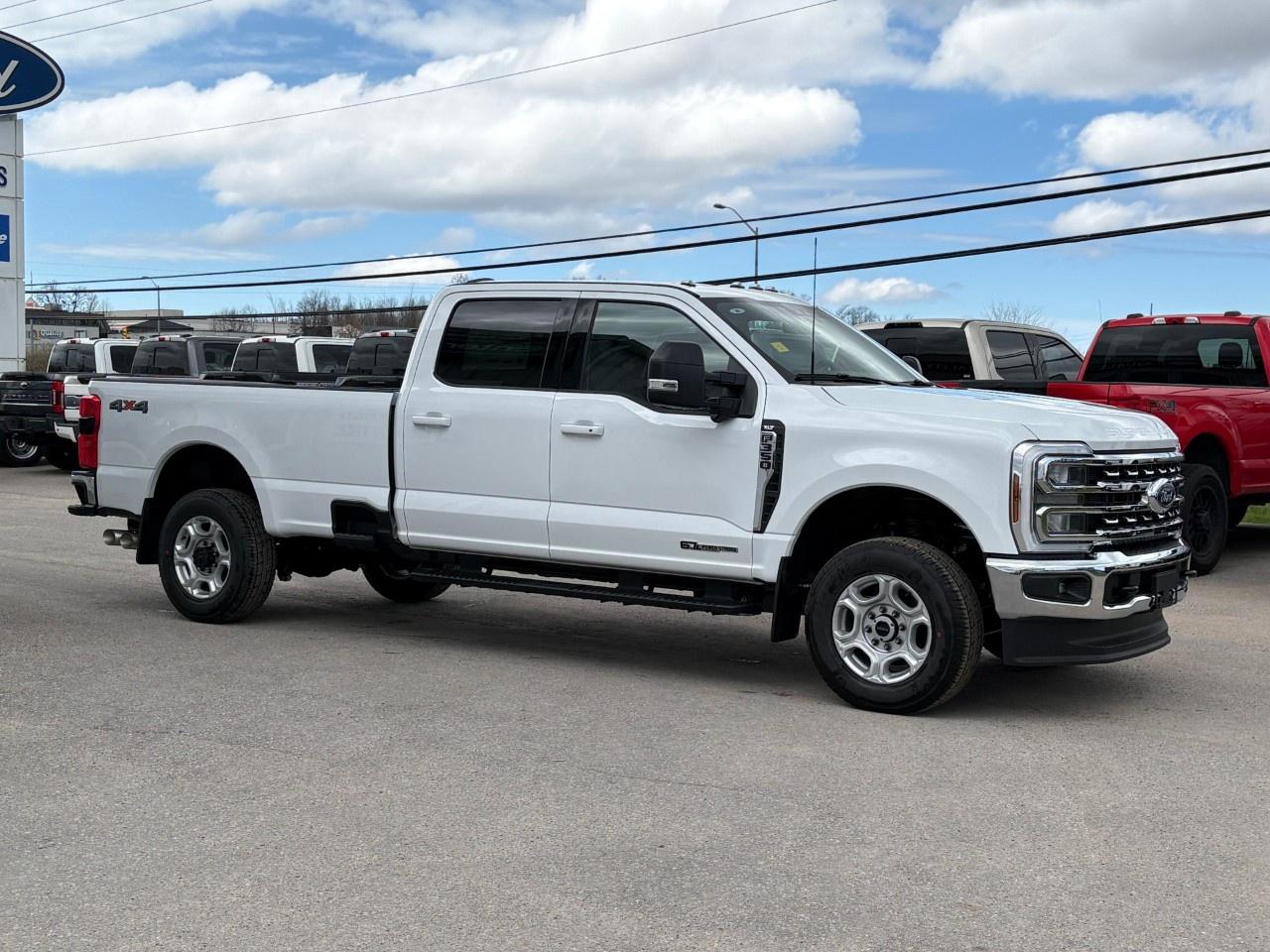 2026 Ford F-350 Super Duty SRW XLT 4WD CREW CAB 8' BOX Photo