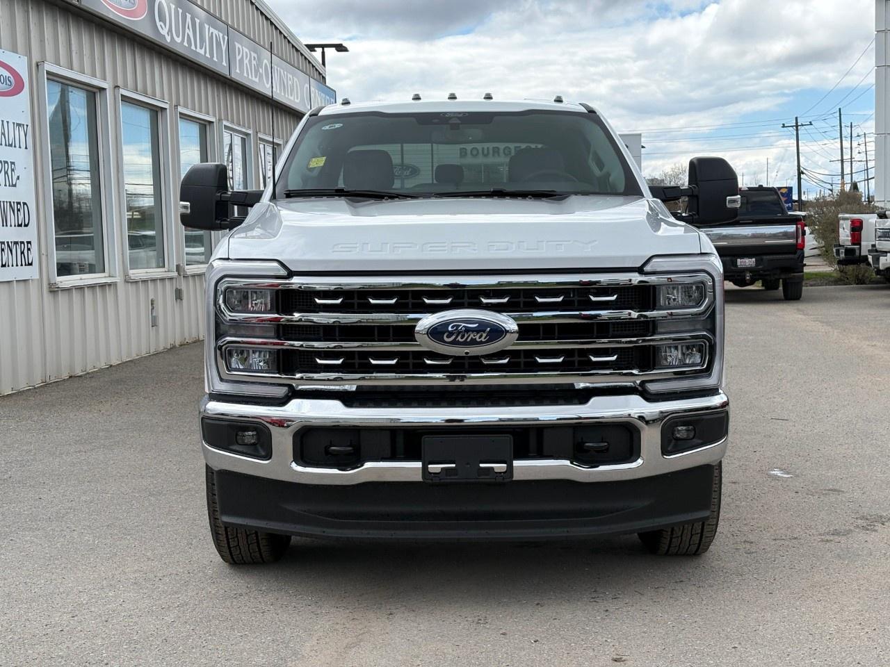 2026 Ford F-350 Super Duty SRW XLT 4WD CREW CAB 8' BOX Photo