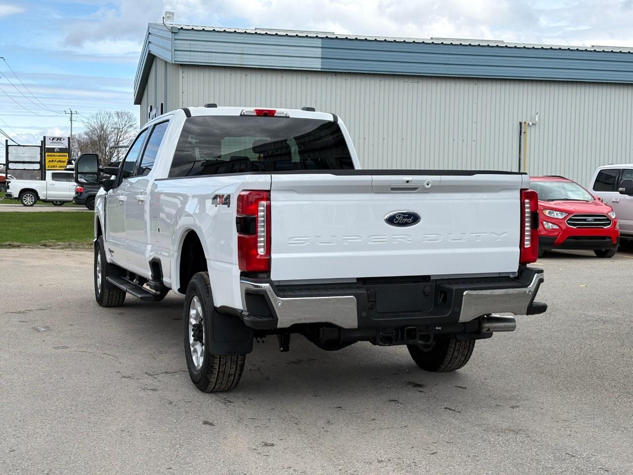 2026 Ford F-350 Super Duty SRW XLT 4WD CREW CAB 8' BOX Photo