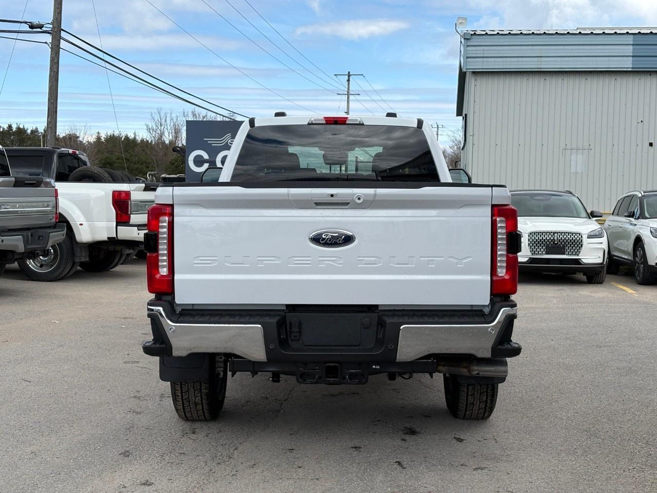 2026 Ford F-350 Super Duty SRW XLT 4WD CREW CAB 8' BOX Photo