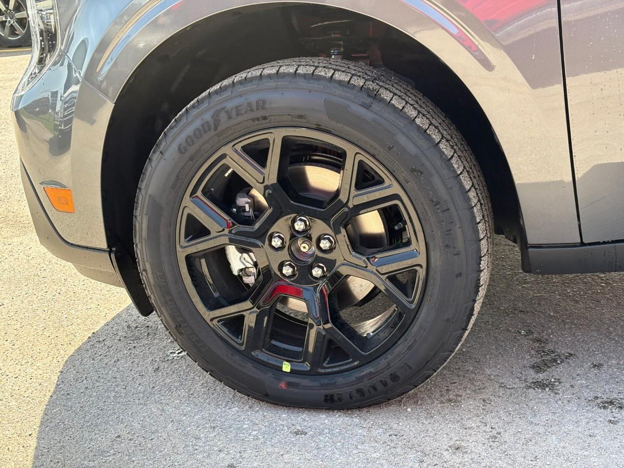 2026 Ford Maverick XLT AWD SuperCrew Photo