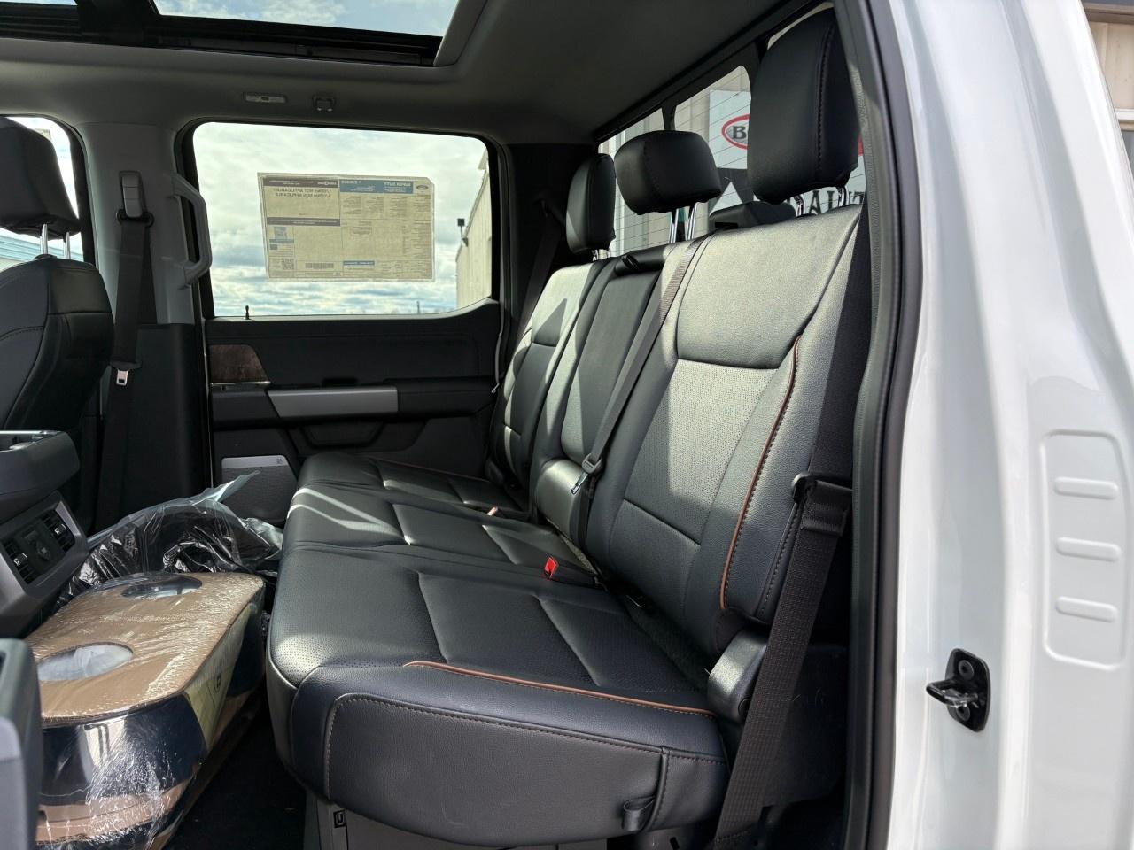 2026 Ford F-350 Super Duty DRW LARIAT 4WD CREW CAB 8' BOX Photo