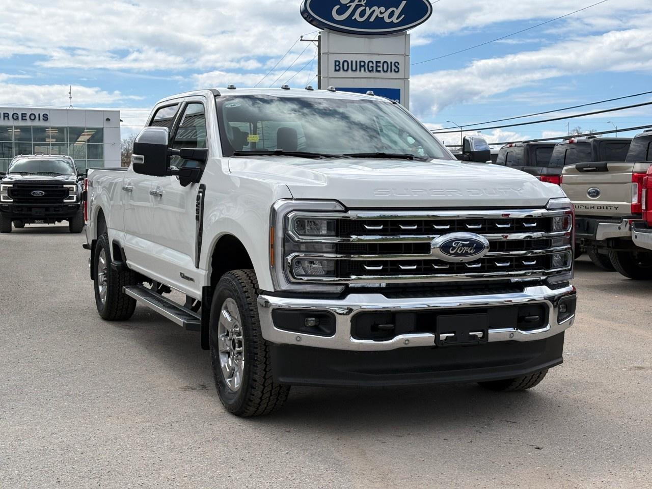2026 Ford F-250 Super Duty SRW LARIAT 4WD CREW CAB 6.75' BOX Photo3