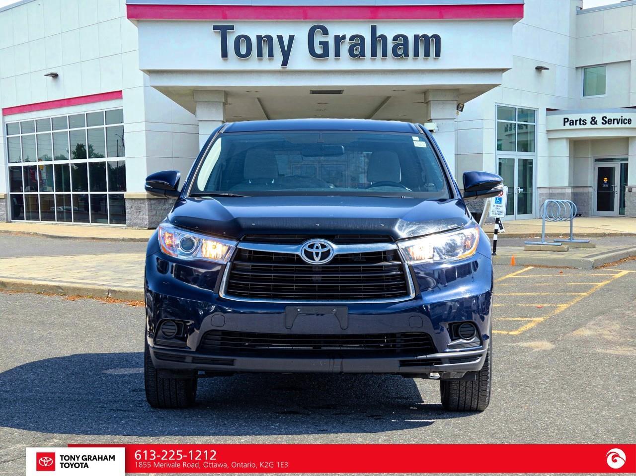 2015 Toyota Highlander LE Photo