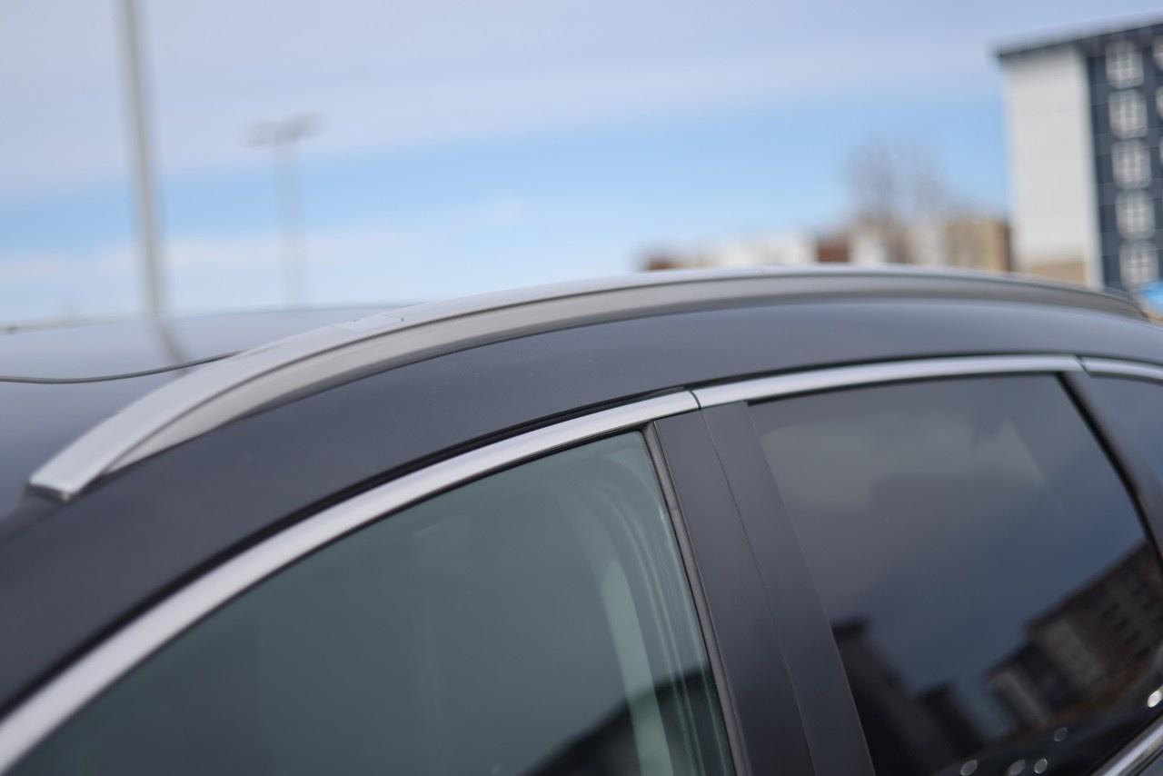 2019 Honda CR-V Touring AWD Photo