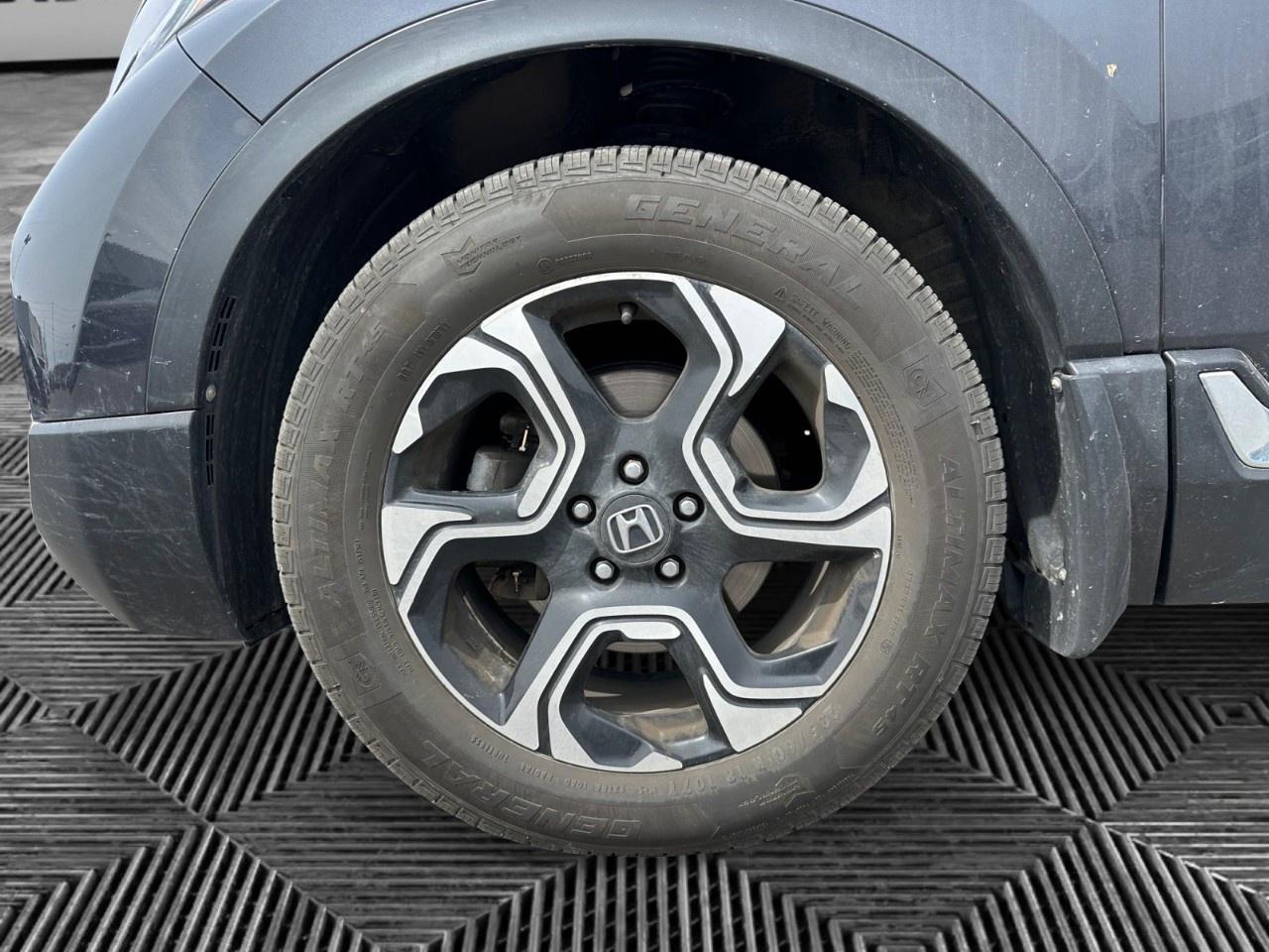 2019 Honda CR-V Touring AWD Photo